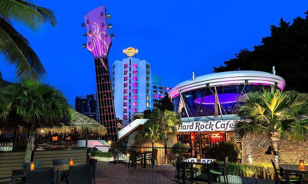 The Base Central Pattaya Eksteriør billede