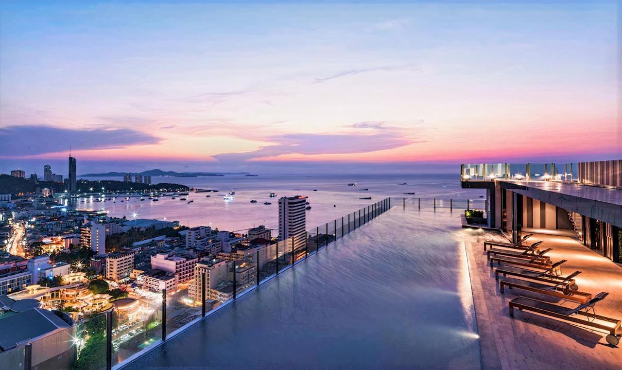 The Base Central Pattaya Eksteriør billede